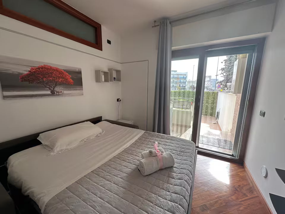 Del Console Apartment
