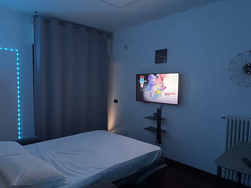 Del Console Apartment