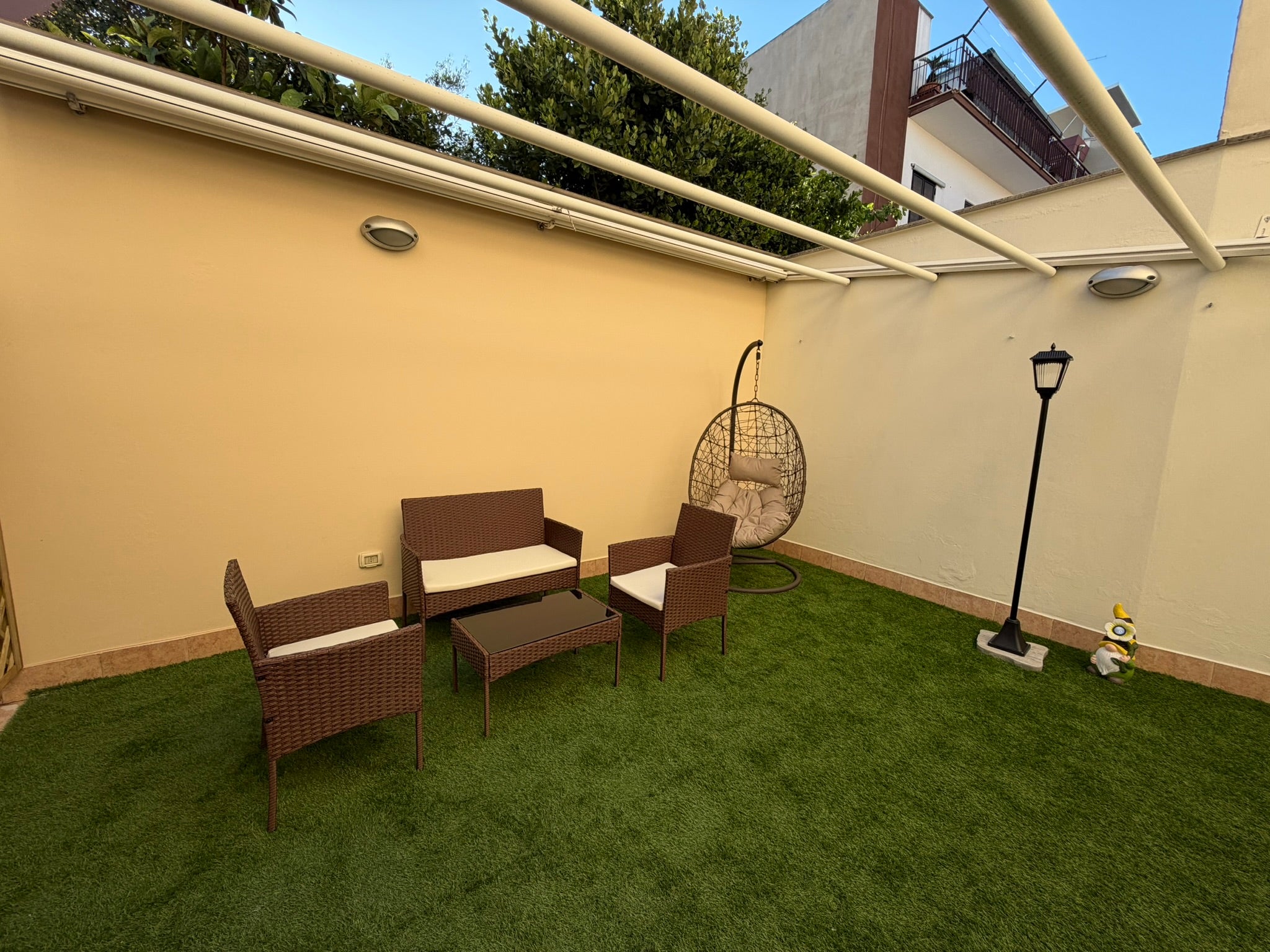Del Console Garden Suite
